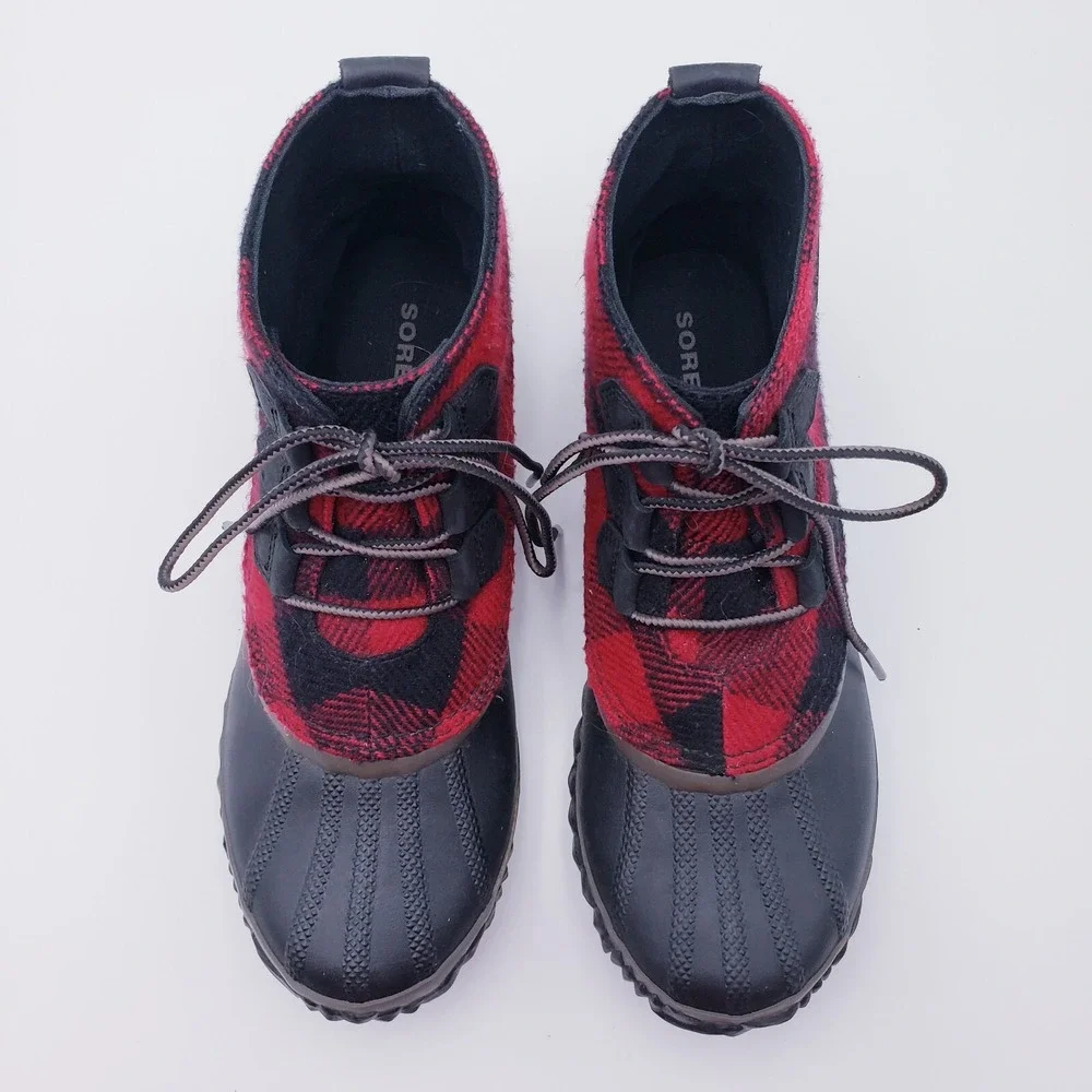 Sorel Out N About Rain Boots Red Black Buffalo Plaid Waterproof Duck Boots 8.5‎